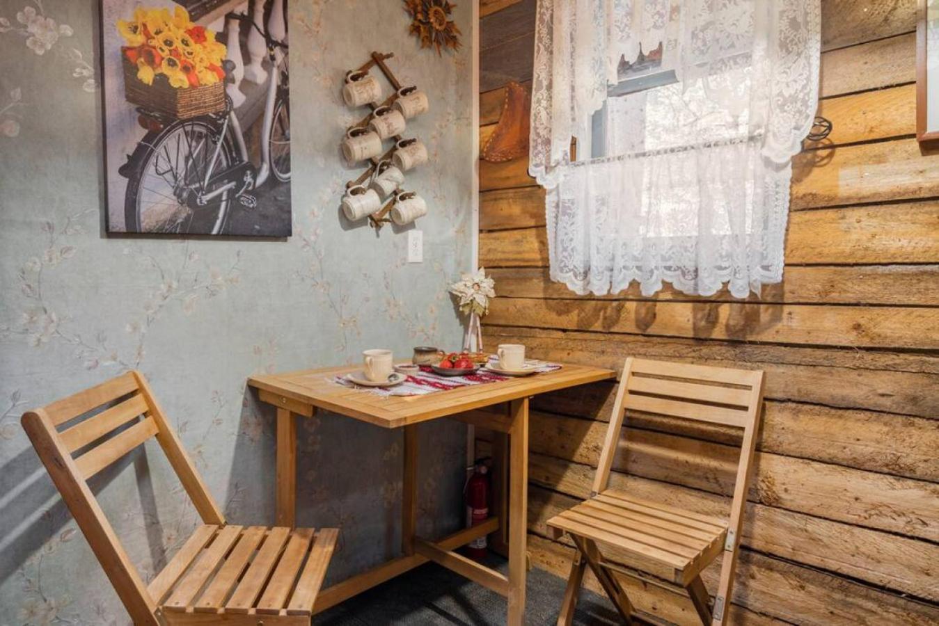 Rustic Cozy Cabin With Hot Tub Bragg Creek Esterno foto